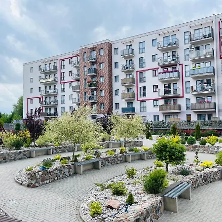 Inside Pola Karolinskie