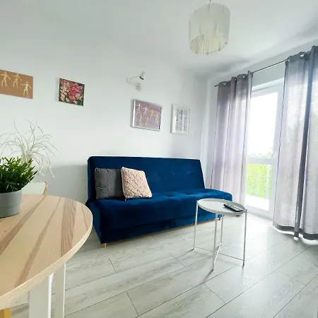 Inside Pola Karolinskie