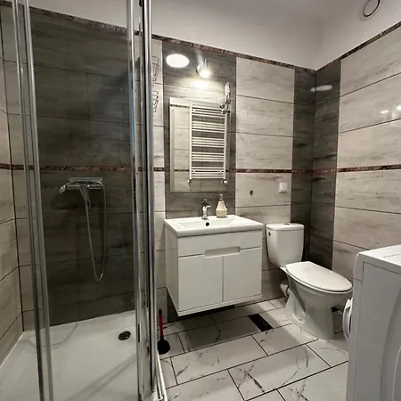 Inside Pola Karolinskie *