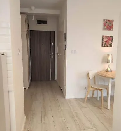 Inside Pola Karolinskie Апартаменты Варшава