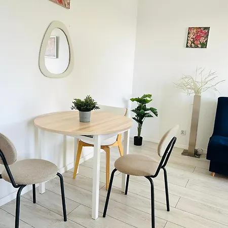 Апартаменты Inside Pola Karolinskie